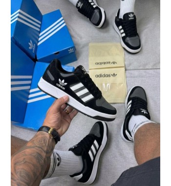 Adidas Fórum Preto e Branco