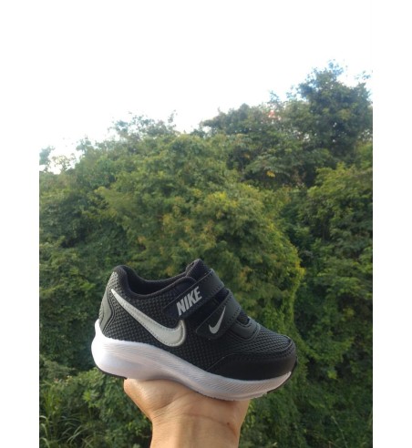 Nike Linha Baby Preto e Branco
