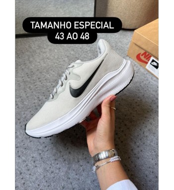 Tênis Nike Grade Especial Branco, Preto e Bege