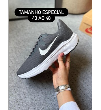 Tênis Nike Grade Especial Cinza e Branco
