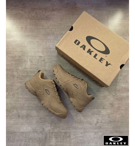 Tênis Oakley Halftrack Low Marrom