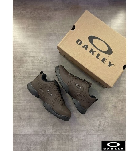 Tênis Oakley Halftrack Low Marrom Escuro