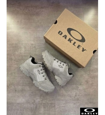Tênis Oakley Halftrack Low Marrom Tons de cinza